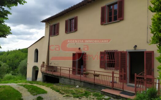 Serravalle Pistoiese, zona Masotti, colonica libera su 3 lati