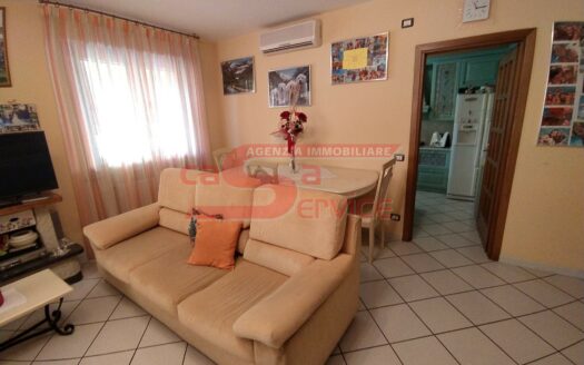 Villetta a schiera angolare 7 vani Monsummano Terme