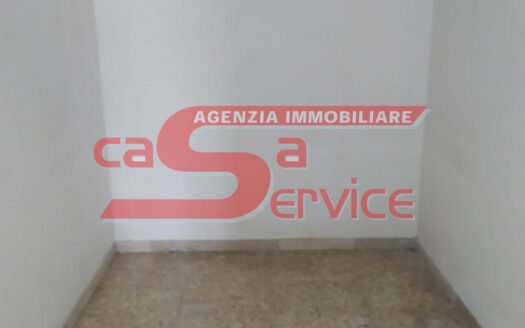 Massa e Cozzile, Zona Traversagna, Appartamento piano terra con tre camere