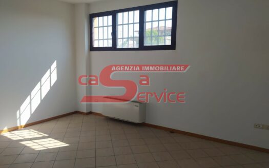Monsummano Terme, zona centro, ufficio con 4 studi