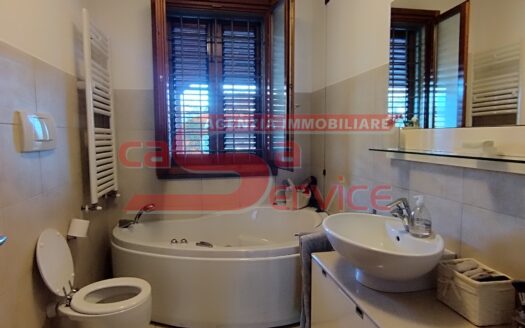 Montecatini Terme, appartamento con ingresso indipendente e giardino