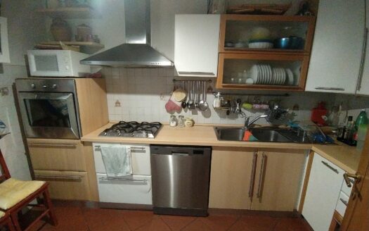 Montecatini Terme, zona Casina Rossa, Villetta Bifamiliare con 3 camere