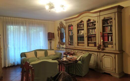 Montecatini Terme, zona Casina Rossa, Villetta Bifamiliare con 3 camere