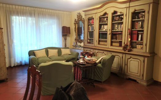 Montecatini Terme, zona Casina Rossa, Villetta Bifamiliare con 3 camere
