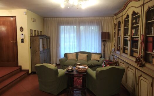 Montecatini Terme, zona Casina Rossa, Villetta Bifamiliare con 3 camere