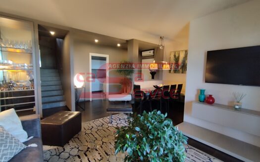 Montecatini Terme attico con terrazza in zona residenziale