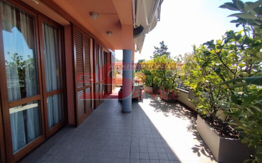 Montecatini Terme attico con terrazza in zona residenziale