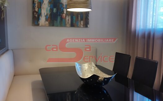 Montecatini Terme attico con terrazza in zona residenziale