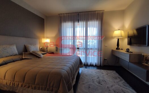 Montecatini Terme attico con terrazza in zona residenziale