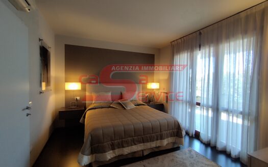 Montecatini Terme attico con terrazza in zona residenziale