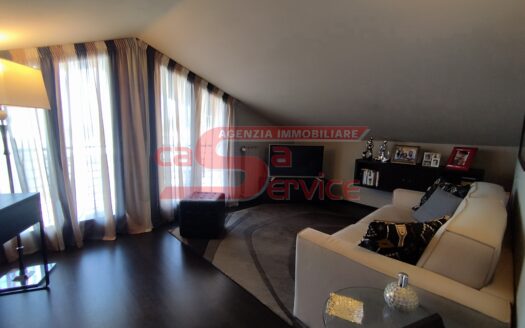 Montecatini Terme attico con terrazza in zona residenziale