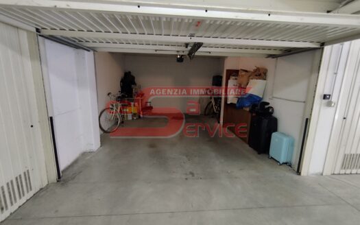 Montecatini Terme attico con terrazza in zona residenziale