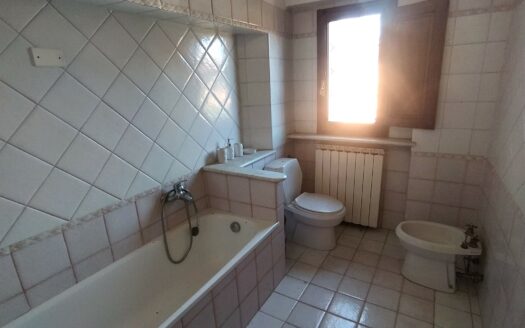 Buggiano, Zona centro, appartamento con due camere