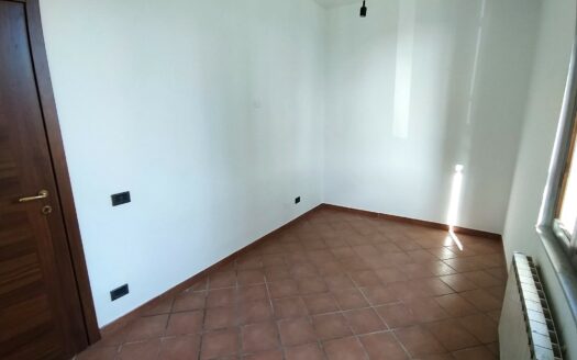 Buggiano, Zona centro, appartamento con due camere