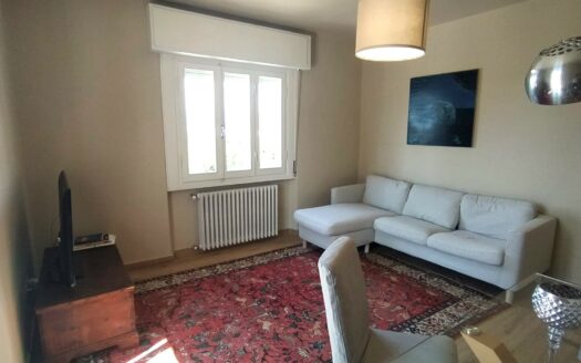 Monsummano Terme. Zona centrale. Appartamento con una camera