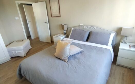 Monsummano Terme. Zona centrale. Appartamento con una camera