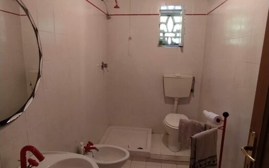 Montecatini Terme, Zona Nievole, Terratetto libero su tre lati