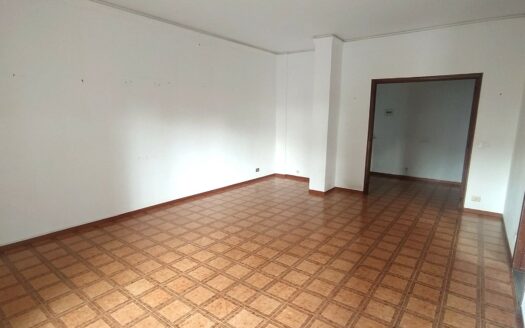 Montecatini Terme. Zona Nord, appartamento piano terra con tre camere