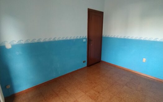 Montecatini Terme. Zona Nord, appartamento piano terra con tre camere