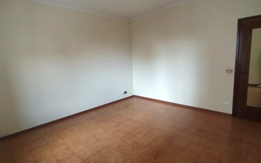 Montecatini Terme. Zona Nord, appartamento piano terra con tre camere