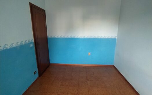 Montecatini Terme. Zona Nord, appartamento piano terra con tre camere