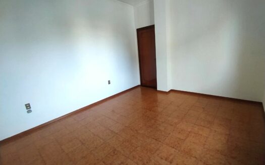 Montecatini Terme. Zona Nord, appartamento piano terra con tre camere