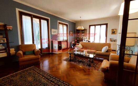 Pescia, Casa Singola