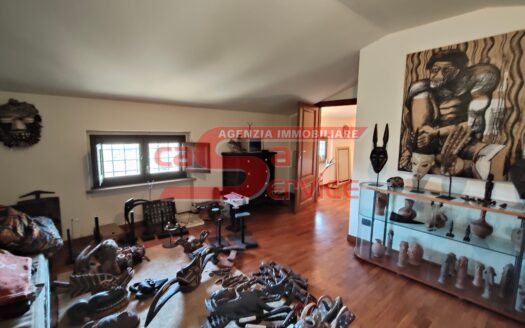 Villa Singola in Vendita a Montecatini Terme