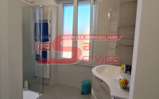 Montecatini Terme, zona nord, appartamento 6 vani completamente ristrutturato