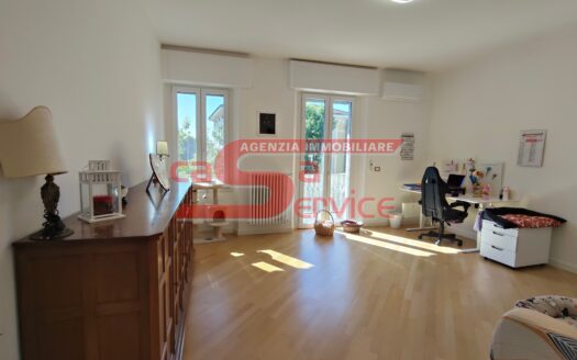 Montecatini Terme, zona nord, appartamento 6 vani completamente ristrutturato