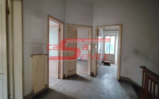 Montecatini Terme. Zona Nord. Unifamiliare da ristrutturare