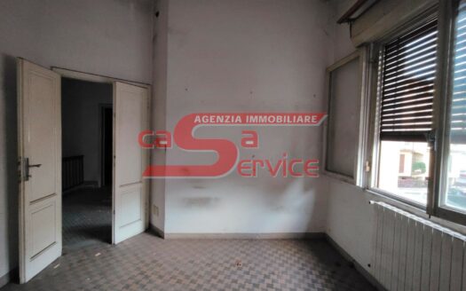 Montecatini Terme. Zona Nord. Unifamiliare da ristrutturare