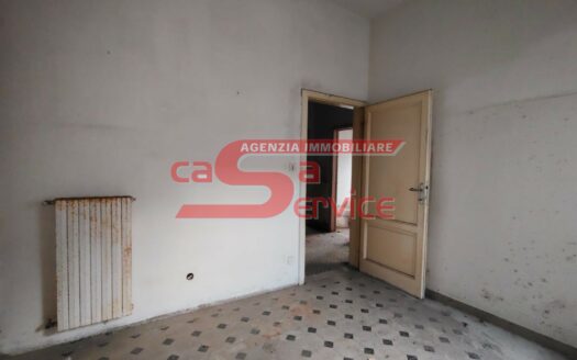 Montecatini Terme. Zona Nord. Unifamiliare da ristrutturare