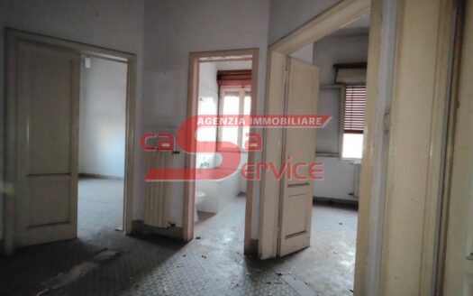 Montecatini Terme. Zona Nord. Unifamiliare da ristrutturare