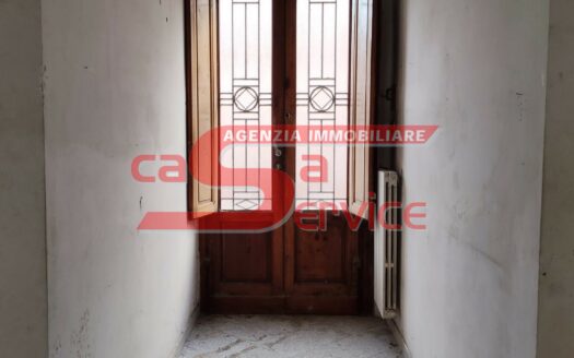 Montecatini Terme. Zona Nord. Unifamiliare da ristrutturare