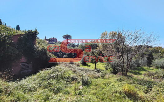 **Colonica in Vendita a Montecatini Terme**