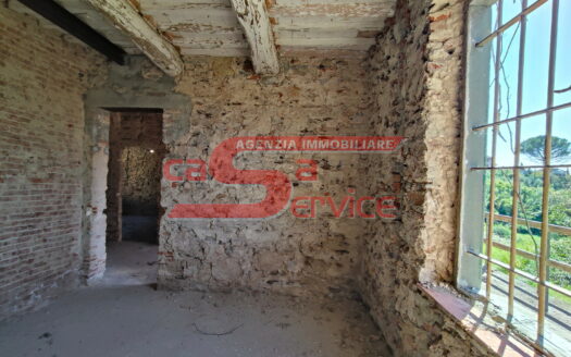 **Colonica in Vendita a Montecatini Terme**