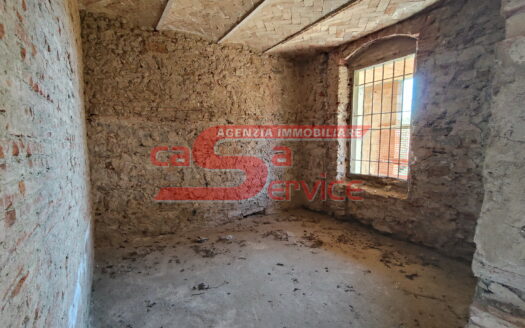 **Colonica in Vendita a Montecatini Terme**