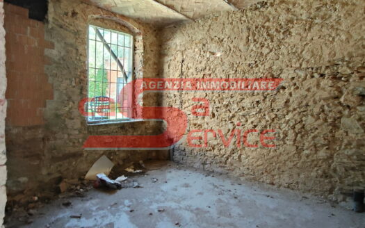 **Colonica in Vendita a Montecatini Terme**