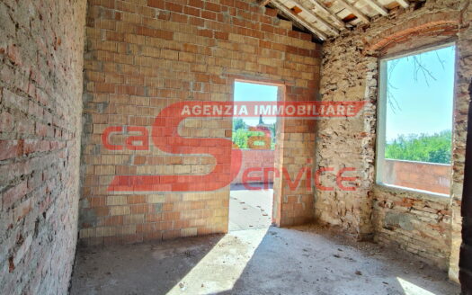 **Colonica in Vendita a Montecatini Terme**