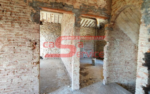 **Colonica in Vendita a Montecatini Terme**