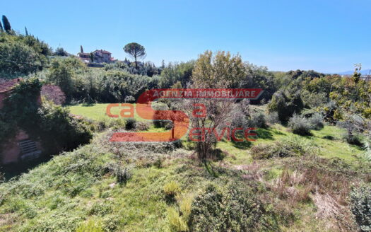 **Colonica in Vendita a Montecatini Terme**