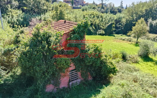 **Colonica in Vendita a Montecatini Terme**