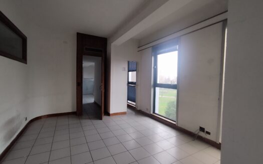 Montecatini Terme ufficio 225 mq. con posti auto