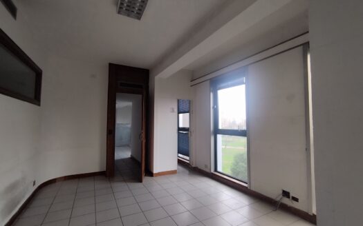 Montecatini Terme ufficio 225 mq. con posti auto