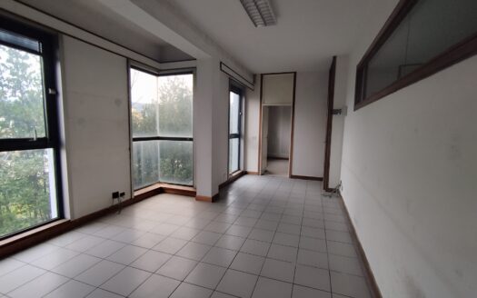 Montecatini Terme ufficio 225 mq. con posti auto