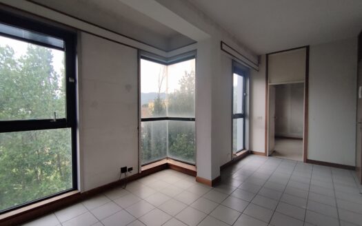 Montecatini Terme ufficio 225 mq. con posti auto