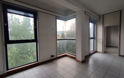 Montecatini Terme ufficio 225 mq. con posti auto