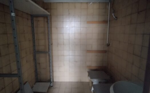 Montecatini Terme ufficio 225 mq. con posti auto