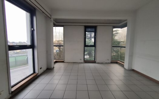 Montecatini Terme ufficio 225 mq. con posti auto